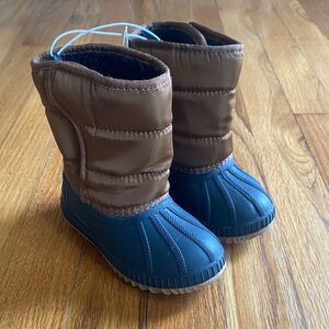 NWT Old Navy Winter Snow Boots